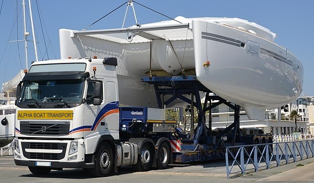 Catamaran Transport